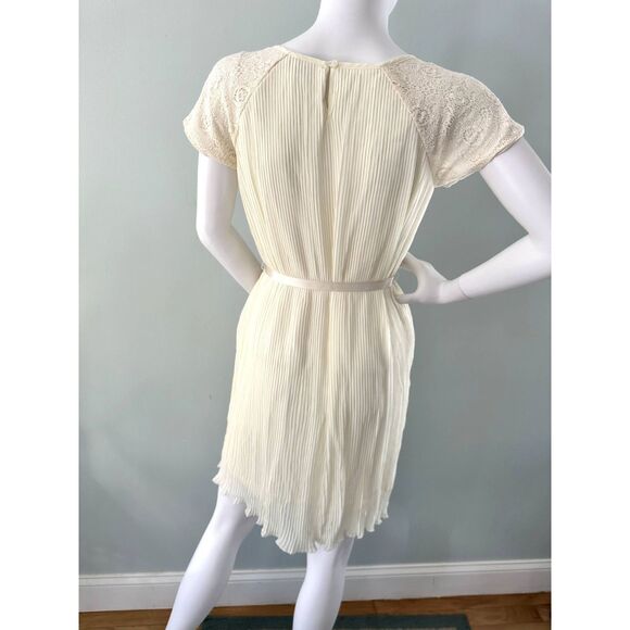 Disney D-Signed Ivory Cream Pleated Dress with Lace Sleeves size Juniors M - Picture 2 of 10